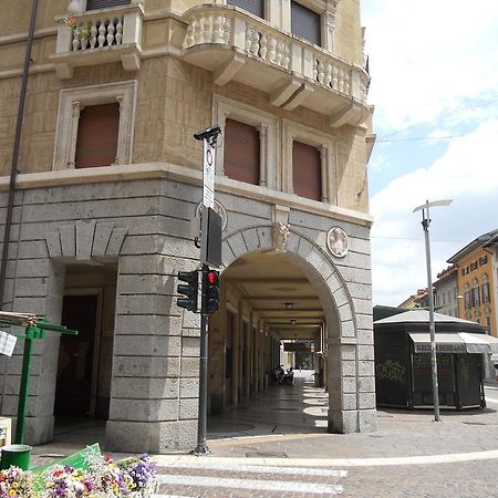 Apartment Bergamo Centro Storico Номер фото