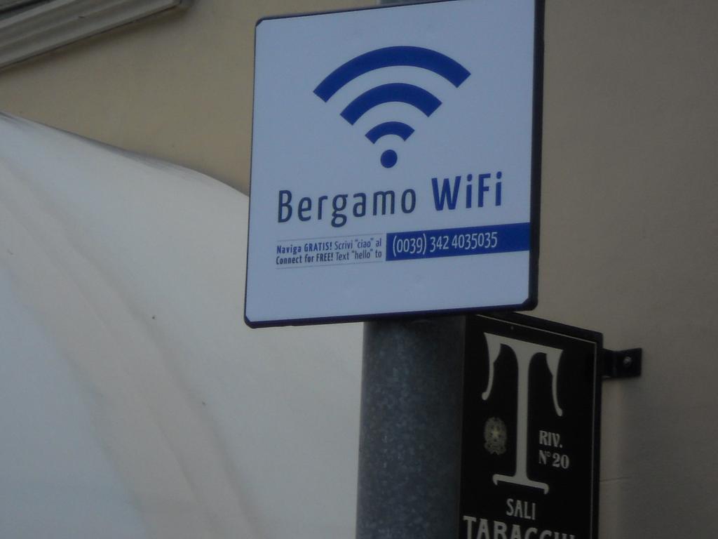 Apartment Bergamo Centro Storico Екстер'єр фото