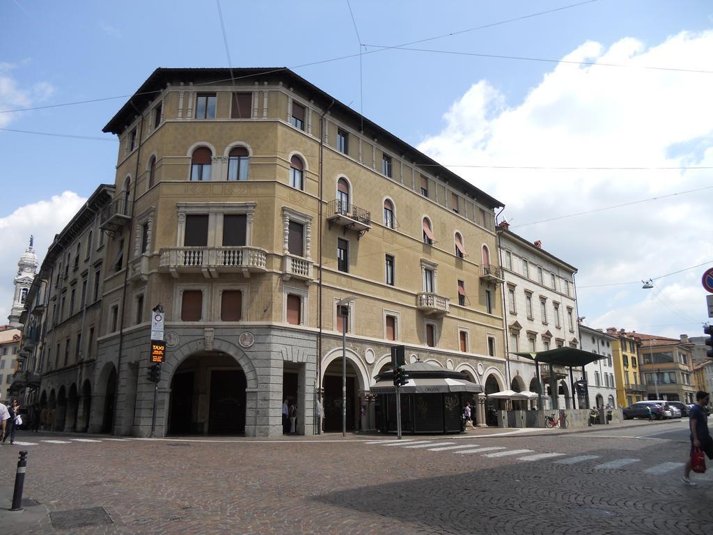 Apartment Bergamo Centro Storico Екстер'єр фото